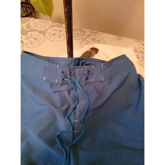 Oakley Mens swim shorts - Picture 2 of 5